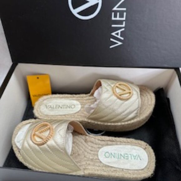 Valentino Size 8 Espadrilles in Gold/Neutral color - Picture 4 of 4